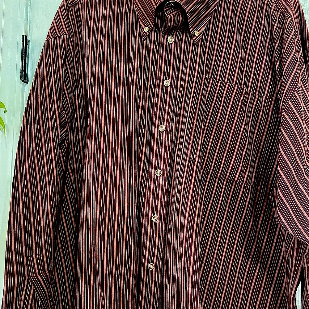 Men’s Casual Buttoned Down Shirt